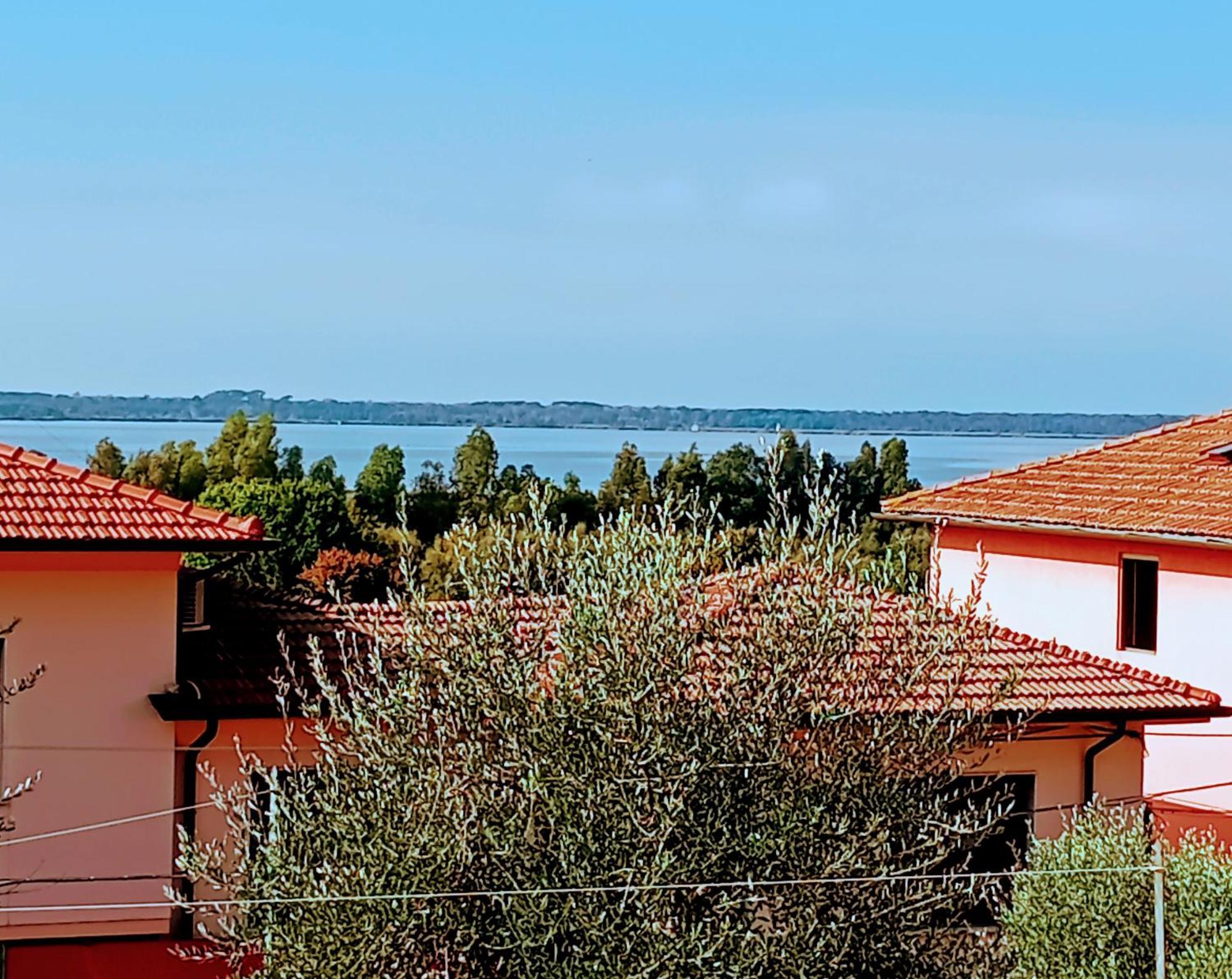 Casa Vacanze Toscana,Lago Di Massaciuccoli エクステリア 写真