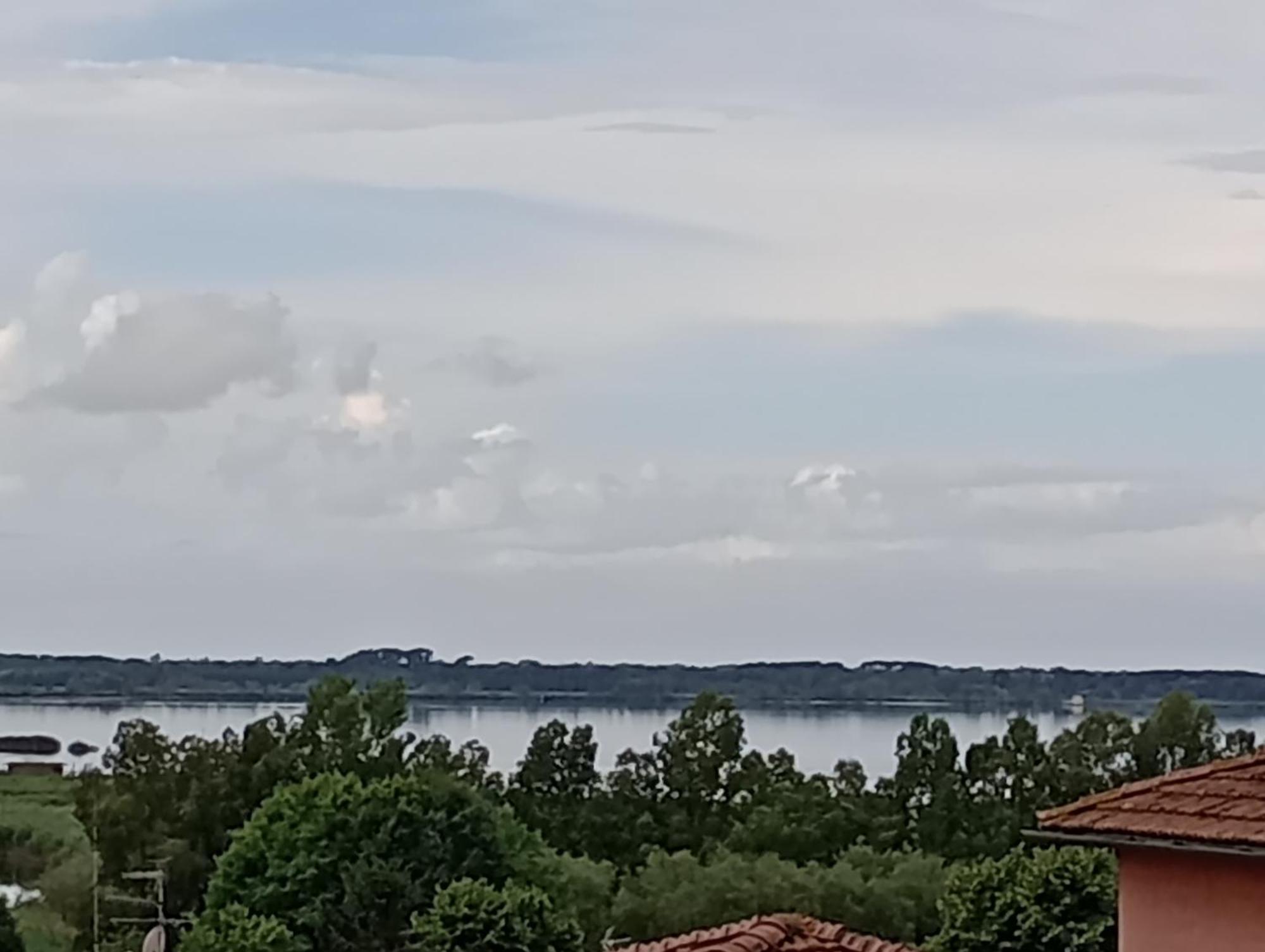 Casa Vacanze Toscana,Lago Di Massaciuccoli エクステリア 写真
